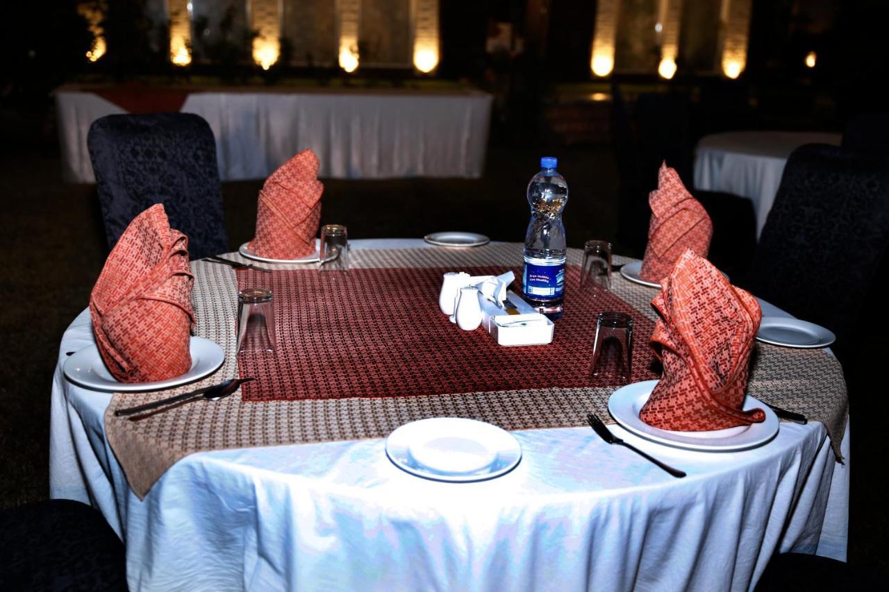 Ambassador Suites & Hotel Islamabad Ngoại thất bức ảnh